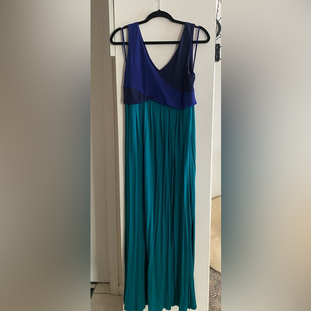 Maeve Lovely maxi dress with a bandage style top and soft skirt.